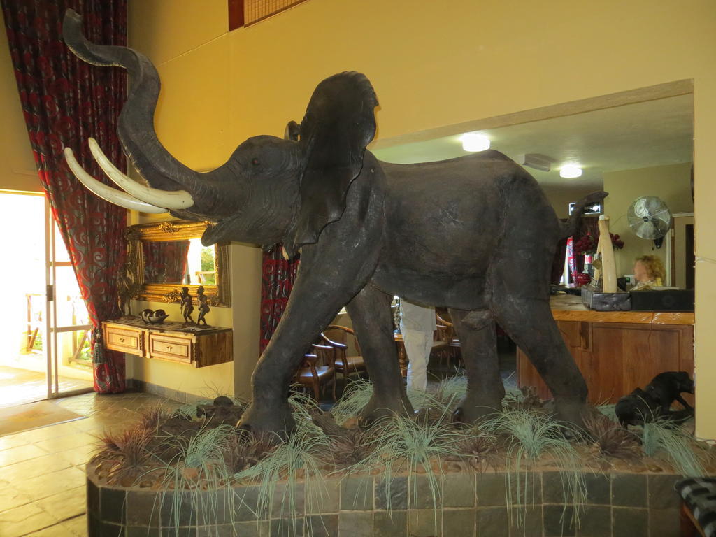 Ivory Tusk Lodge Tzaneen Exterior photo